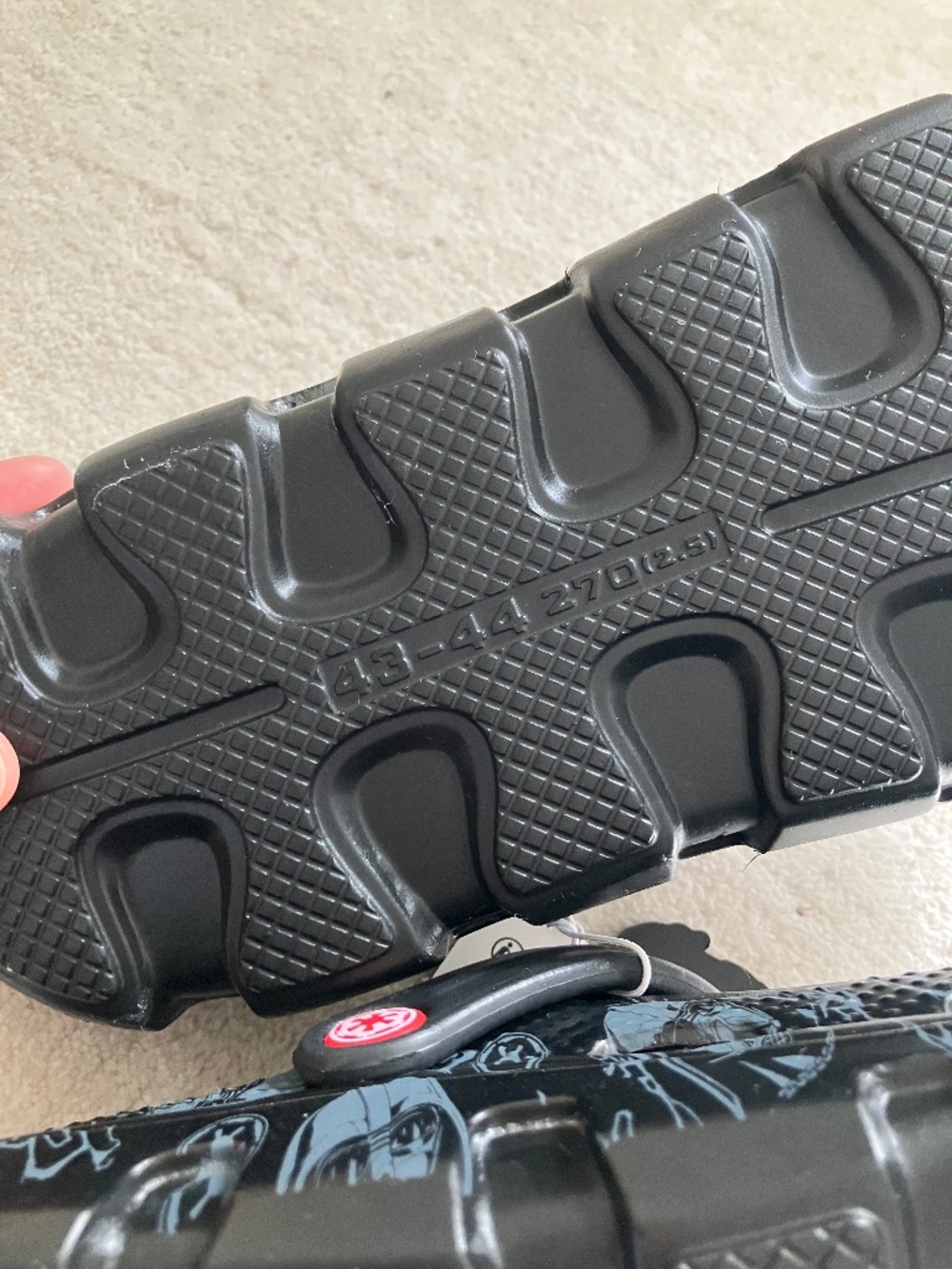 Miniso x Star Wars Darth Vader Clogs - Picture 7 of 11